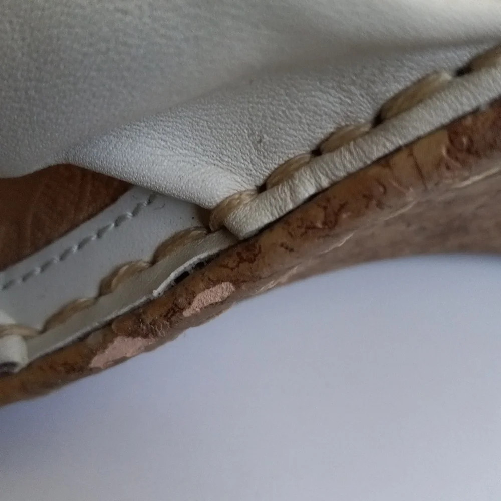 WEDGE CORK OFF WHITE SANDALS
